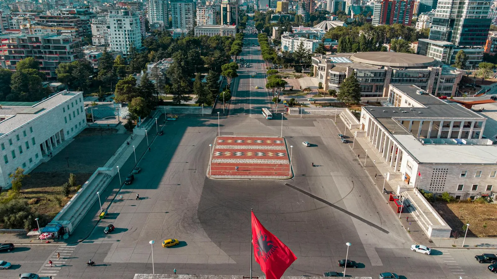 Place Skanderbeg à Tirana, capitale de l'Albanie