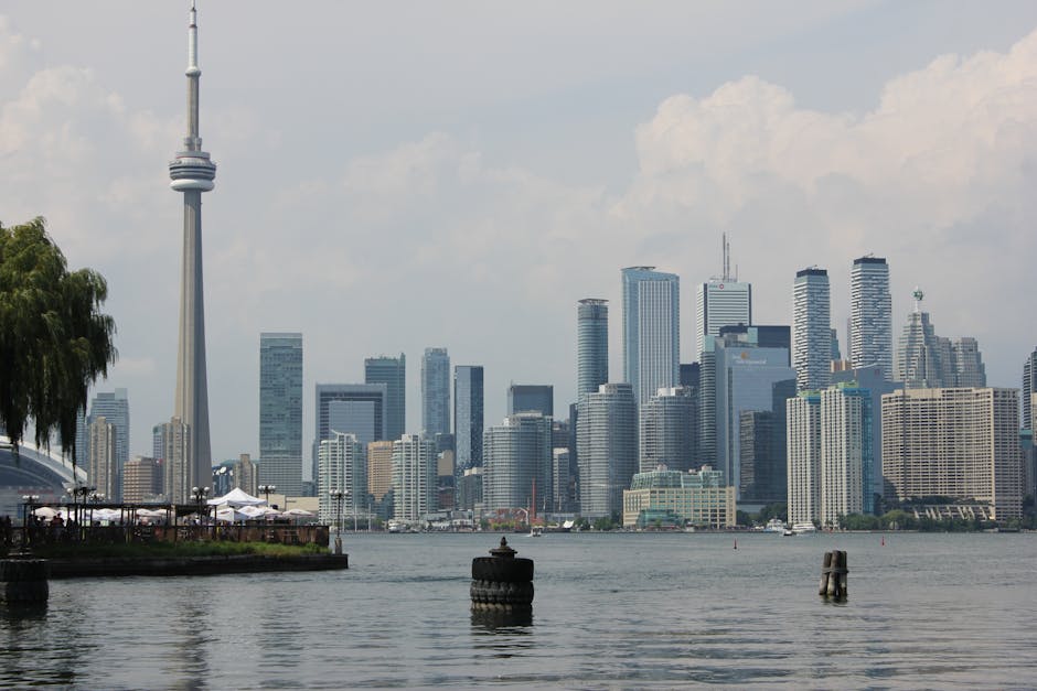 Ville canadienne moderne — prix et tarifs eSIM Canada