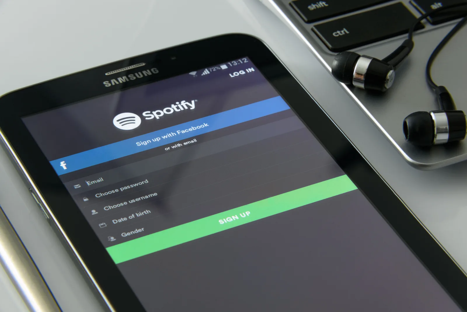 Combien de Go consomme Spotify ?