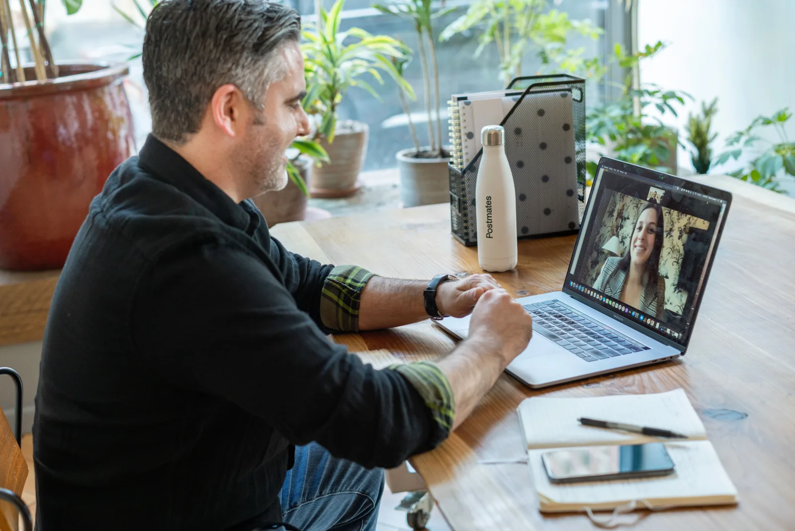 Combien de Go pour le télétravail en voyage ?