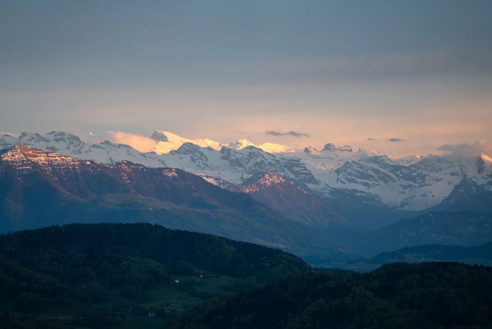 Antenne réseau mobile en Suisse