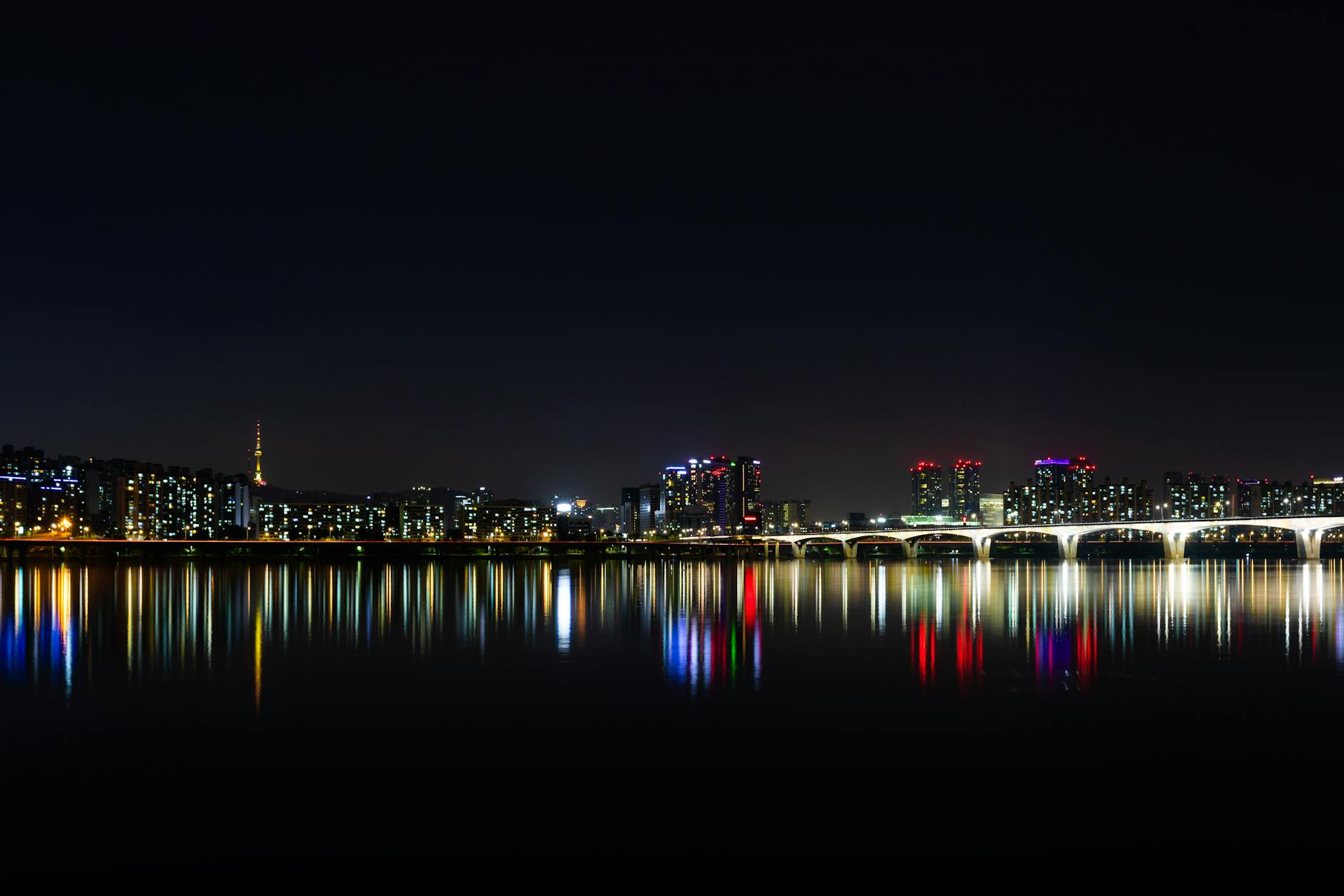 Séoul skyline nuit couverture 5G SK Telecom