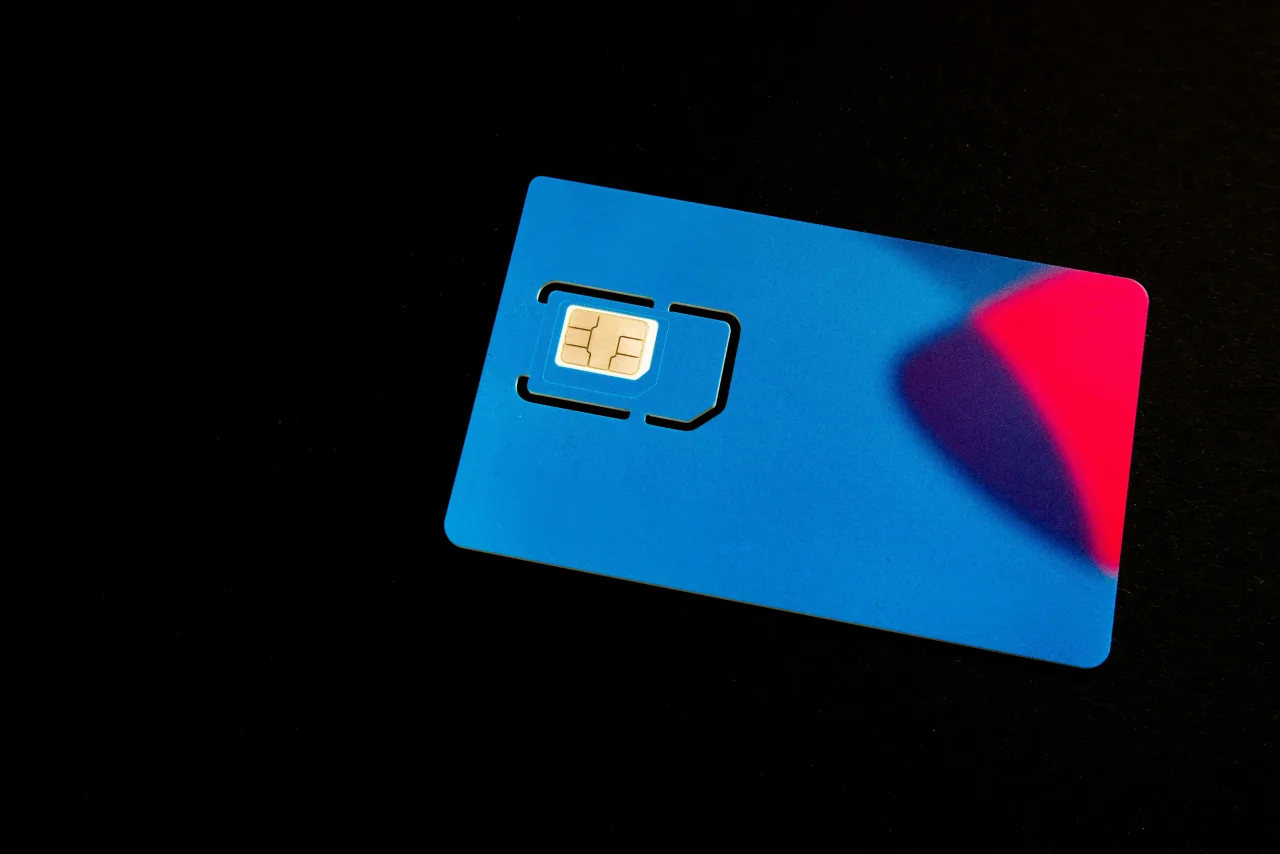 Carte SIM physique vs eSIM